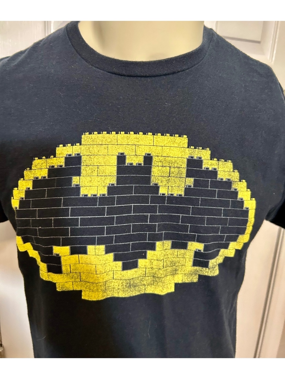 LEGO Batman Movie T Shirt Mens M Black Yellow Brick Logo DC Comics 2017 Graphic